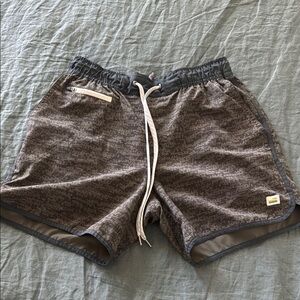 Vuori Banks Short 5”